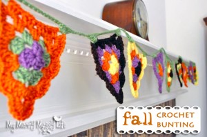 fall-crochet-bunting-mantel-4