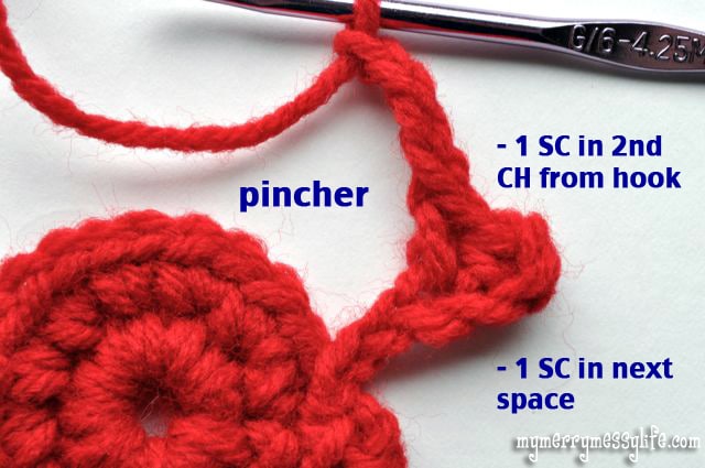 Crochet Crab Applique - The pinchers