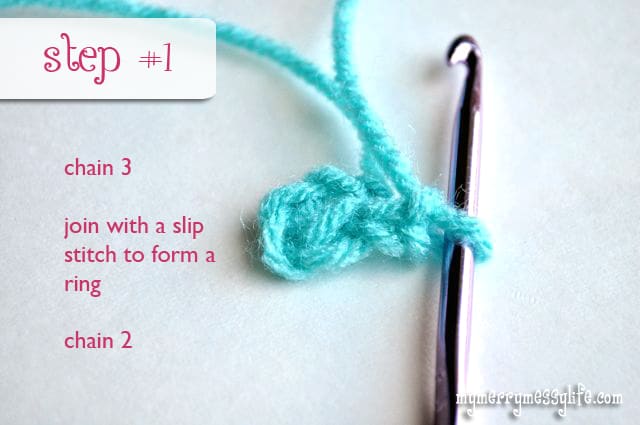 Free Crochet Pattern for an Easy, Tiny Flower - Step #1