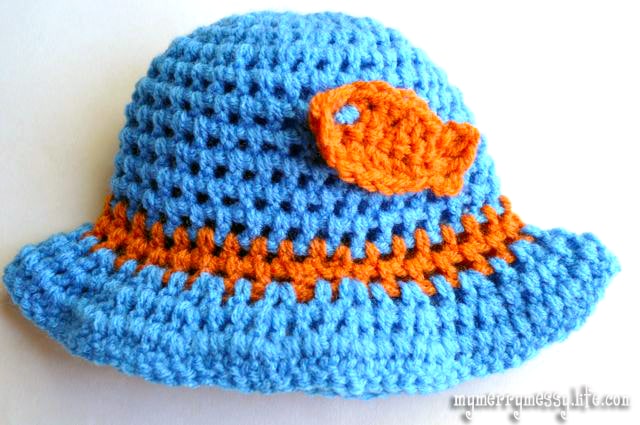 Crochet Goldfish Sun Hat for Babies - Free Crochet Pattern!