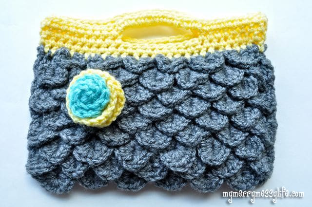 Free Crochet Crocodile Stitch Clutch Purse Pattern