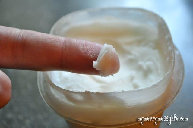 Homemade Deodorant Recipe - Apply with your finger
