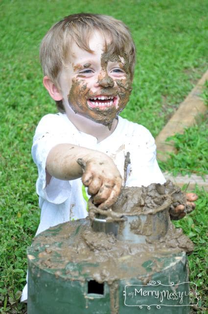 Mud Pie Kitchen Fun with Kids - Preschool Activity – My Merry Messy Life