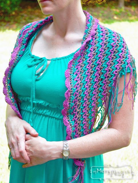Free Crochet Pattern for a Lacy, V-Stitch Shawlette