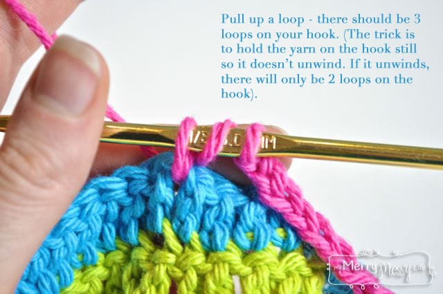 Crochet Valentine's Day Bunting - step 3 photo tutorial