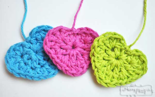 Free Easy Crochet Heart Pattern and Photo Tutorial