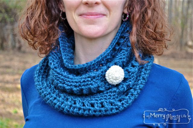 Crochet Cozy Cowl - Free Pattern and Photo Tutorial
