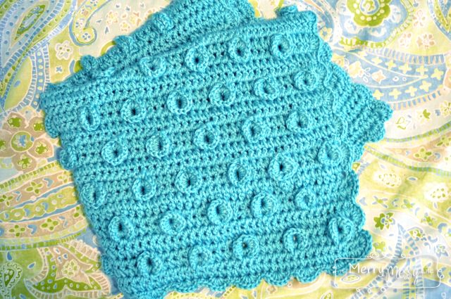 Free Crochet Baby Blanket Pattern - looks like small lily pads! Such a fun and textured blanket.