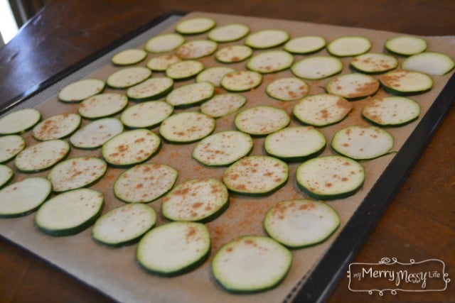 Healthy veggie chips for kids veggines on tray