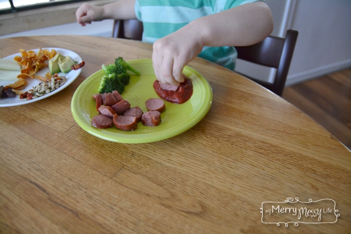 Kids love ketchup! Here's a recipe to make your own at home.