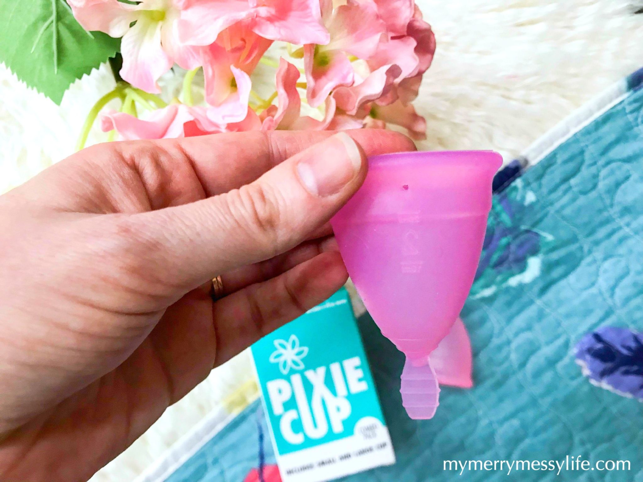 How to Use a Menstrual Cup - complete tutorial and funny TMI moments!
