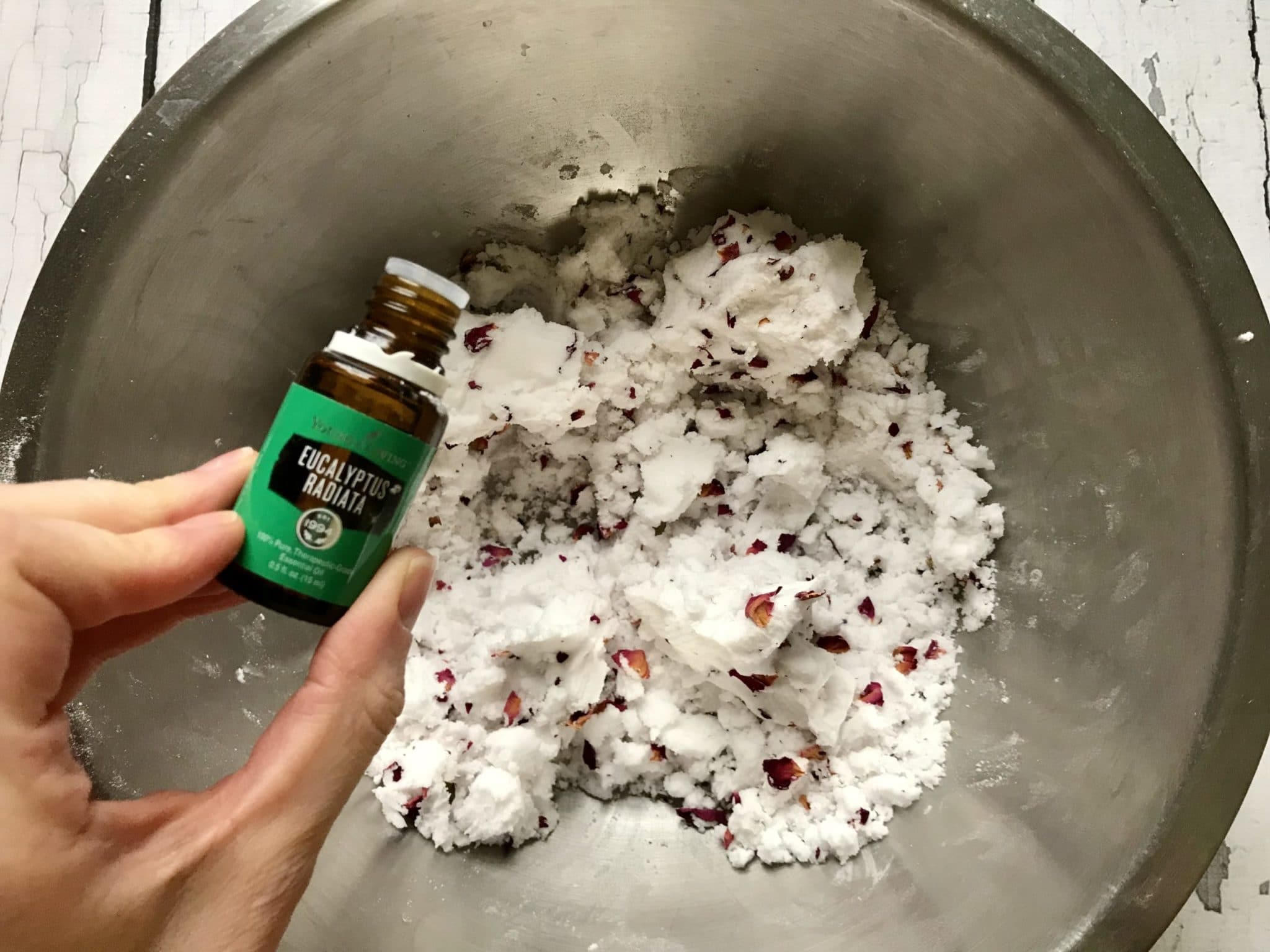 Adding essential oils to the DIY aromatherapy shower steamers