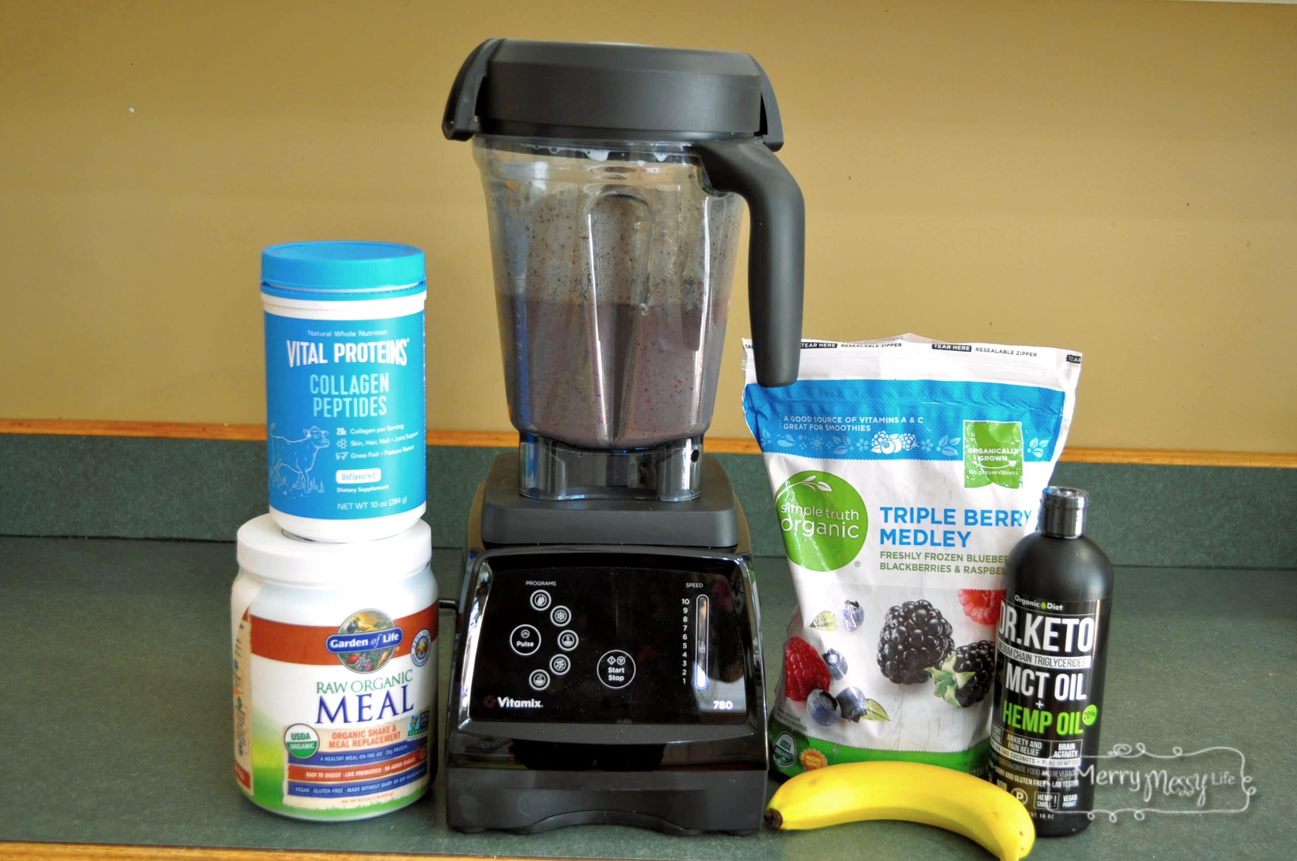 Superfood Berry Protein Smoothie Ingredients 