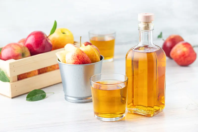 Apple Cider Vinegar Health Benefits and Uses